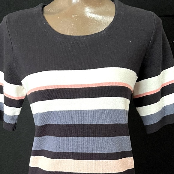 ANN TAYLOR SS SWEATER DRESS. EXCELLENT CONDITION, WOMEN’S SIZE MEDIUM - Picture 2 of 8